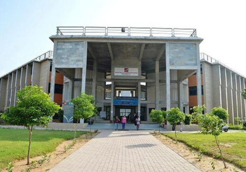 ganpat-university.jpg