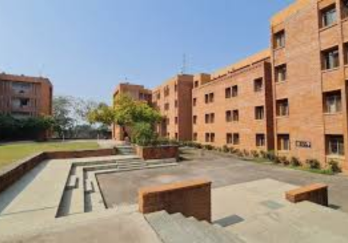 INSTITUTE OF MANAGEMENT TECHNOLOGY, NAGPUR