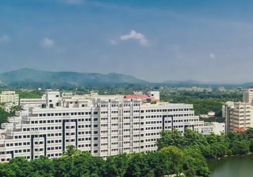 VIT BUSINESS SCHOOL , VELLORE